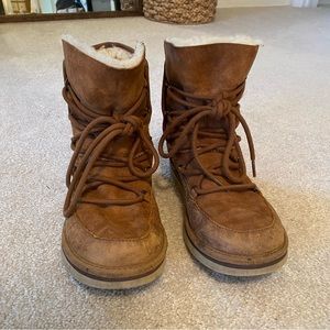 Chestnut lace up Uggs